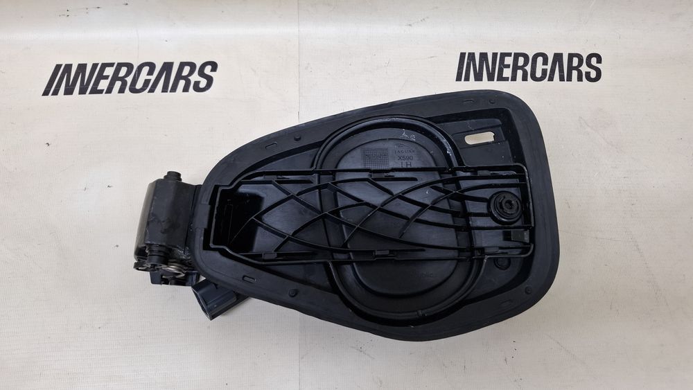 Jaguar I-Pace , 20158- лючок зарядного порту, in05516