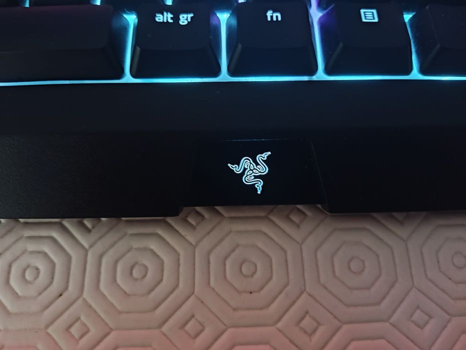 Teclado RAZER Cynosa Chroma, individual light Keys.