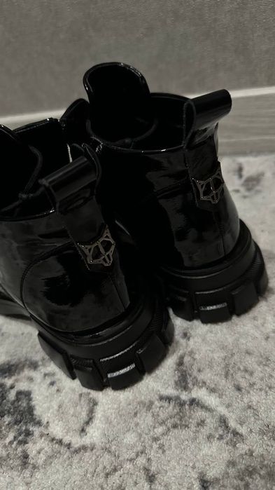 Ботфорди ботинки взуття