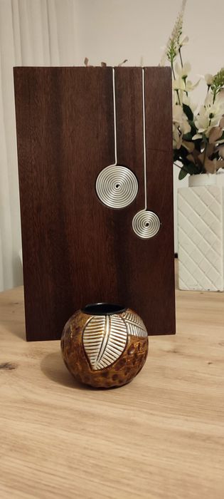 Jarro decorativo em madeira