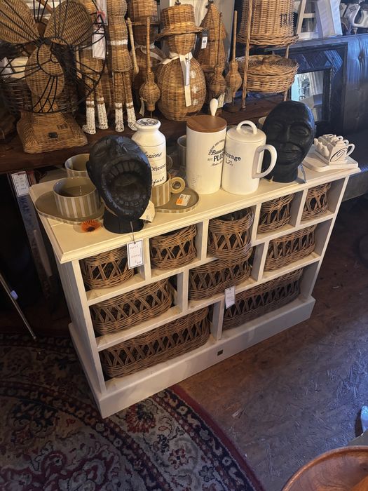 Riviera Maison szafka z koszykami