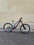 Downhill cube  two15 slt dh carbon fox 40 kashima fit grip2 magura mt7