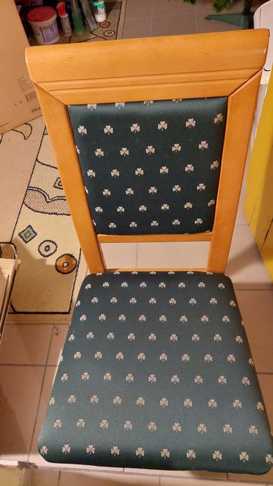 Krzesła tapicerowane - 2 sztuki