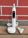 Szczoteczka elektryczna Oral-B iO 7 (Onyx White)
