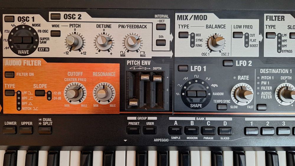 Sprzedam Syntezator Roland SH-201