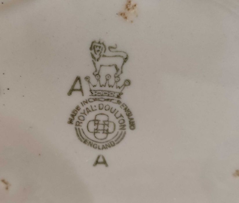 Garrafa Sandeman em porcelana Royal Doulton