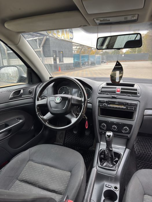 Продам Skoda Octavia 2012. 1.6 газ/бенз