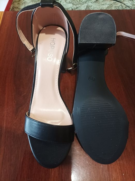 Новые босоножки, 38р.