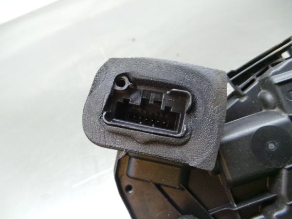 Fechadura / fecho porta trás esquerdo VOLKSWAGEN Golf VII (5G1, BQ1, B