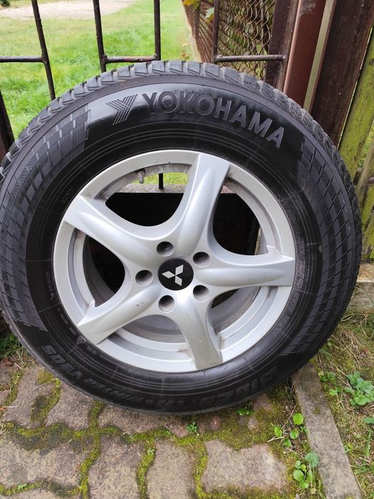 Felgi Mitsubishi ASX aluminiowe z oponami yokohama zimowe