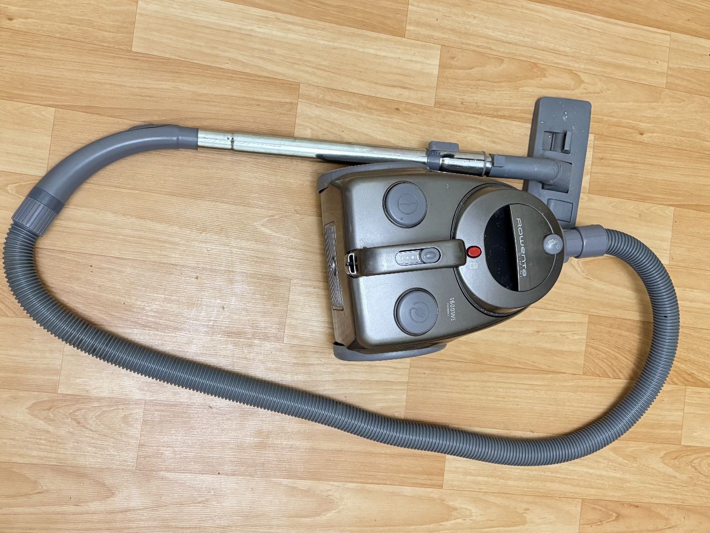 Пилесос Rowenta 1600 w