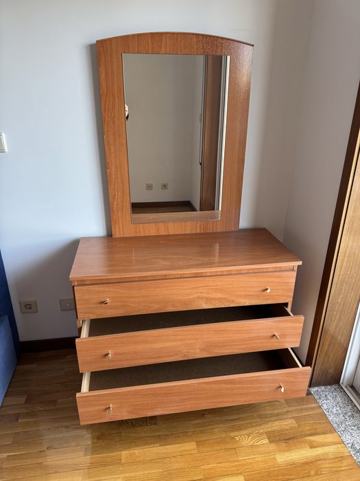 Vendo comoda em otimo estado