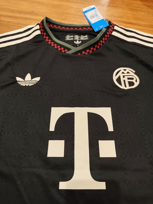 Camisola alternativa Bayern Munich 25/26- OLISE