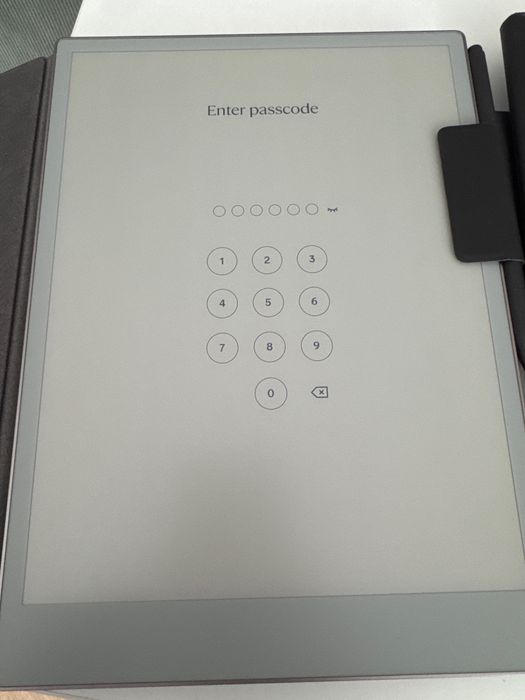 Remarkable 2 papper pro colorido