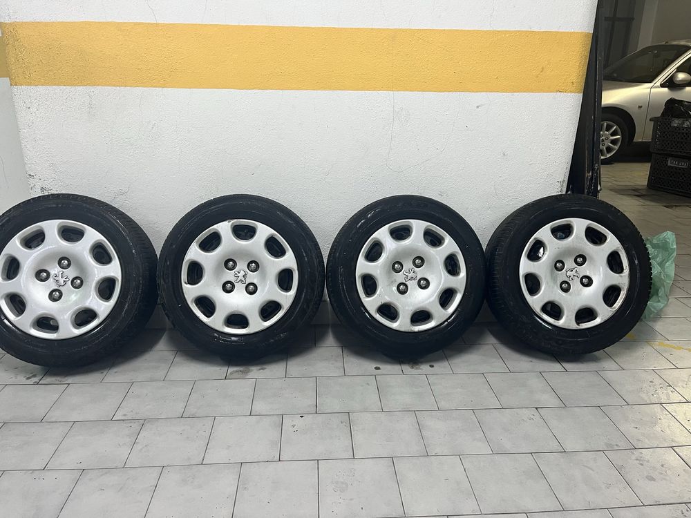 Conjunto 4 jantes/pneus