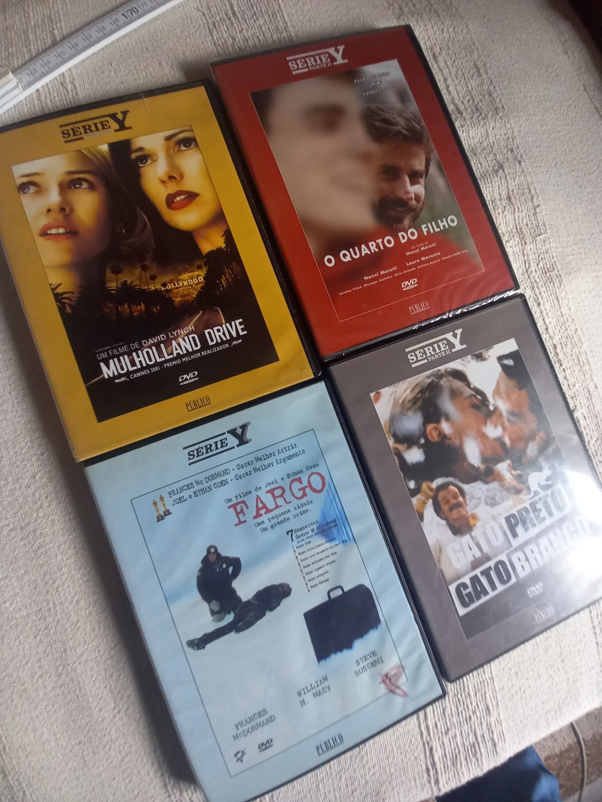 quatro dvds filmes coleção Serie Y do jornal publico por 10 euros