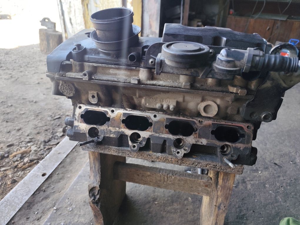 Продам головку ФОЛЬЦ b6 2,0 FSI