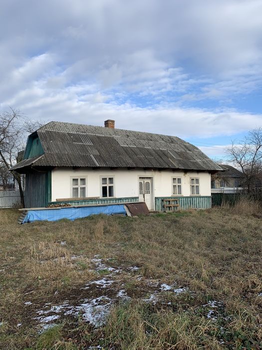 Будинок під знос. Центр. Лужани