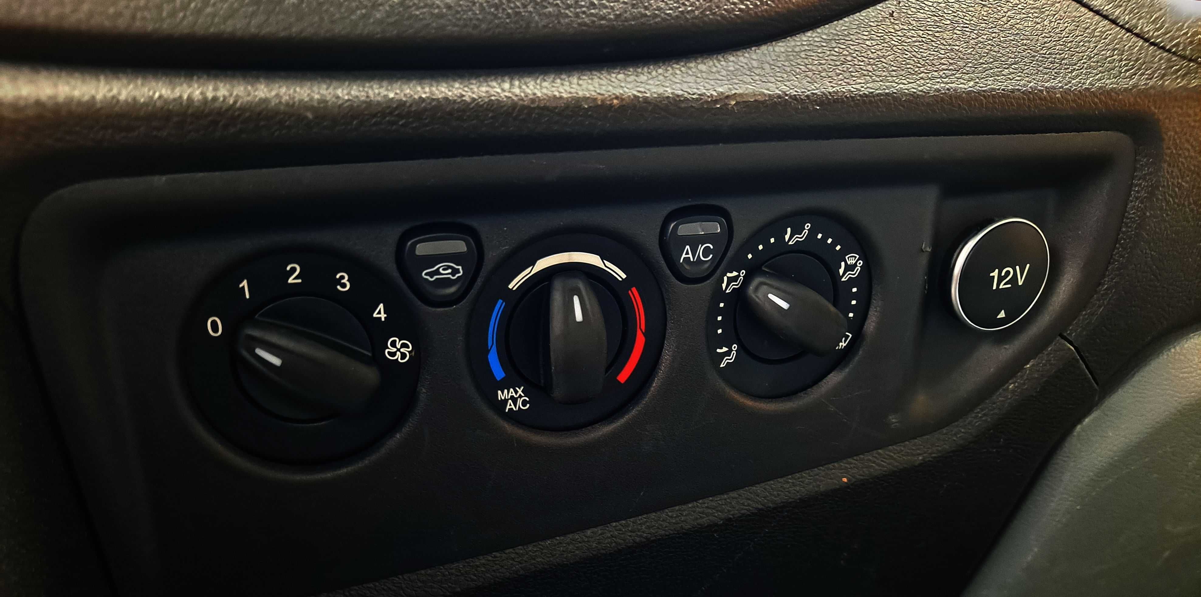 Ford TRANSIT 19r +F.VAT 23% klima GWARANCJA 130tys skrzynia LEASING