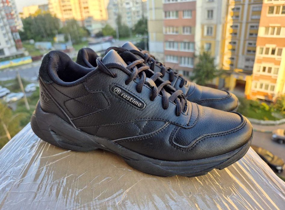 Жіночі шкіряні кросівки Restime р. 38 устілка 25 см осінь кроссовки