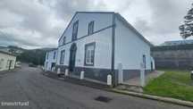 Moradia T4 para venda