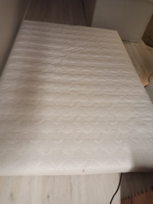 Materac sprężynowy 140x200 20 cm
