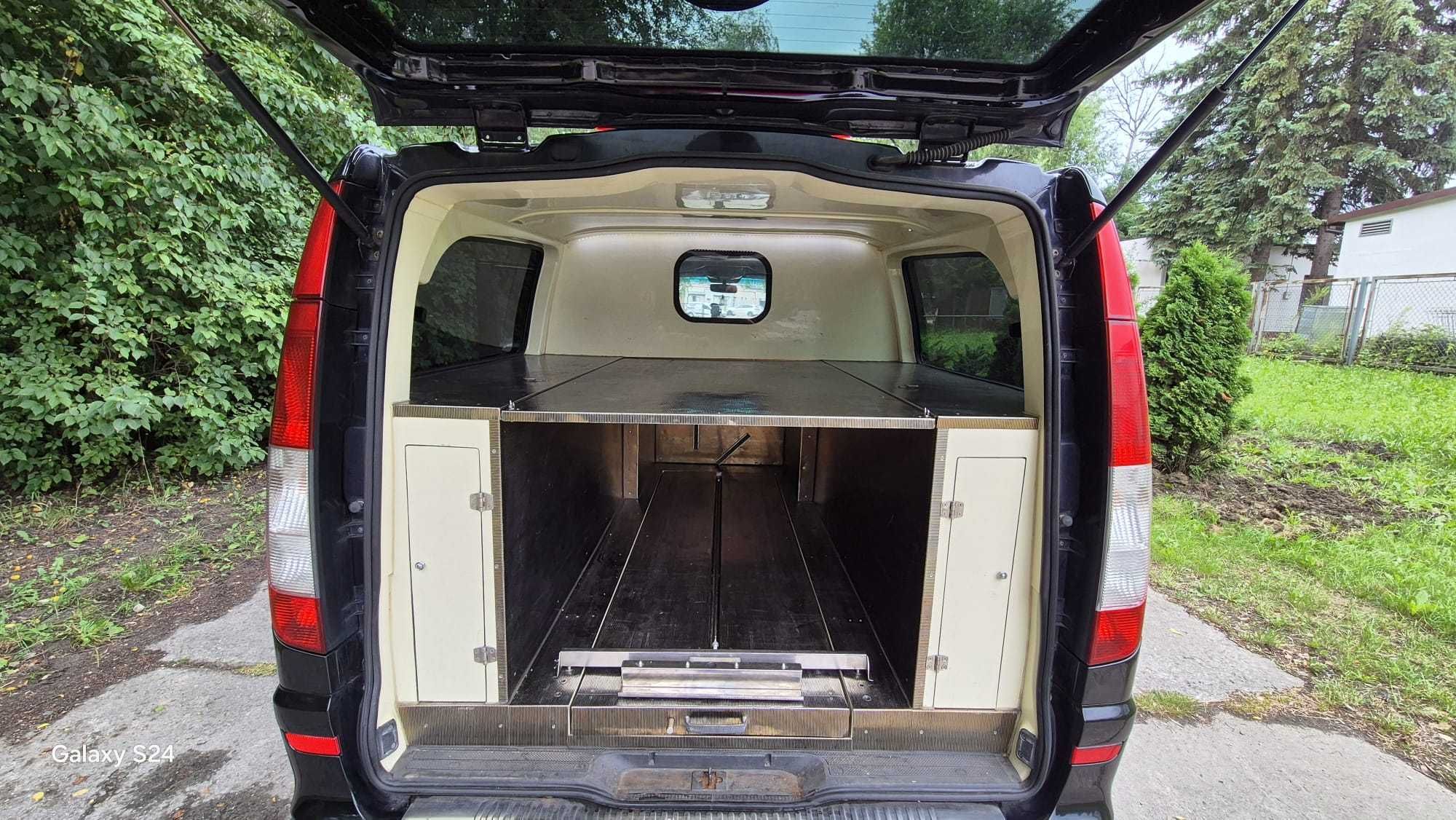 Mercedes-Benz Vito Karawan