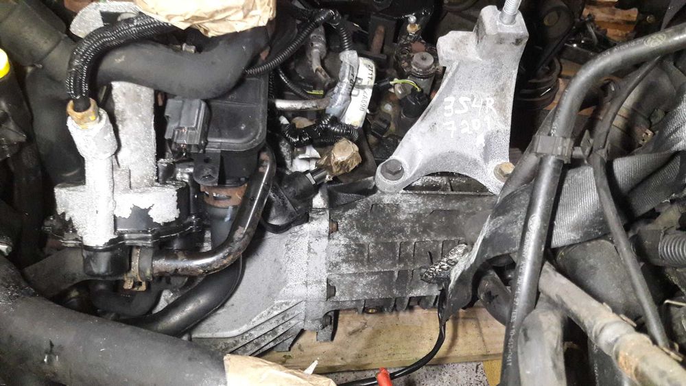 Caixa velocidades Ford Focus e Transit Connect 1.8TDDI 3S4R7201AB