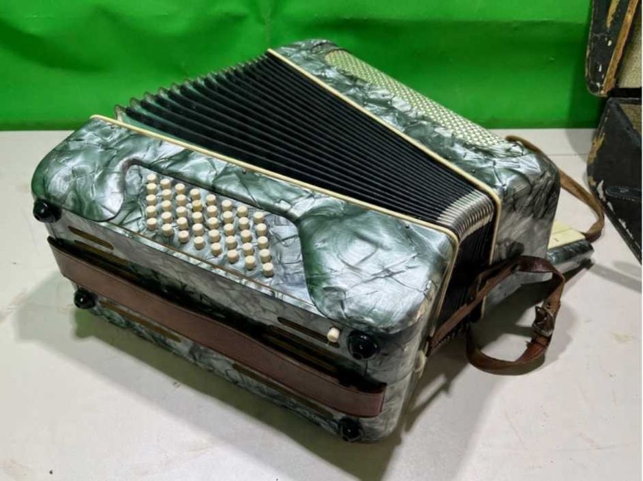 Akordeon 40 basowy z 1963 roku