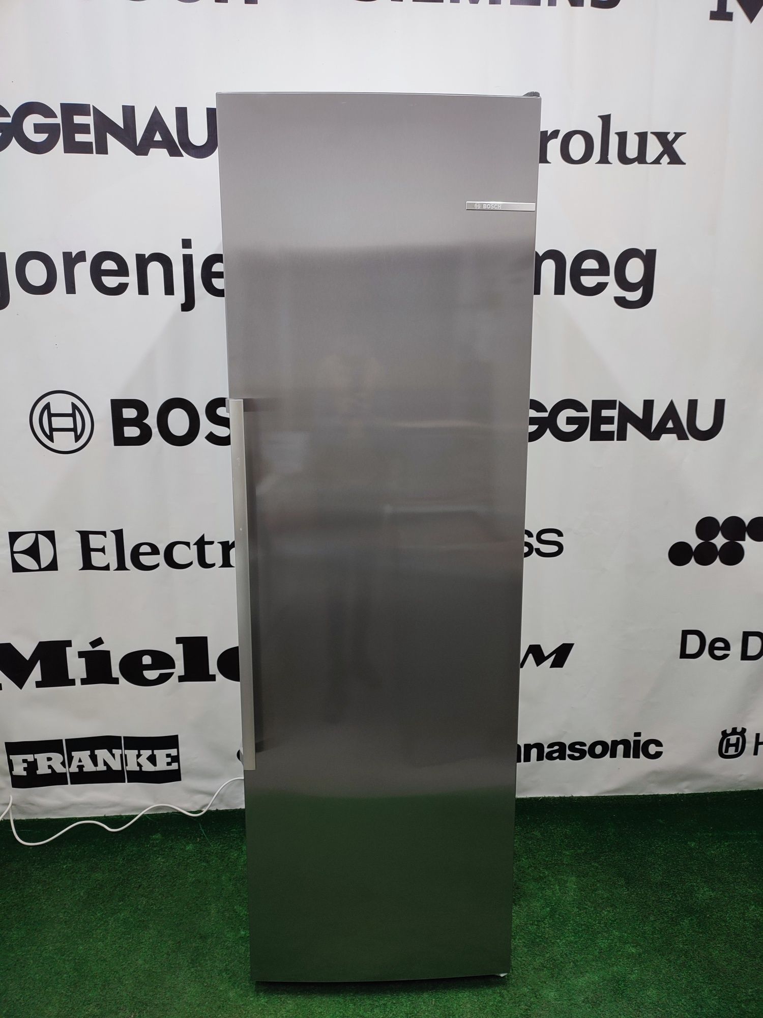 Однокамерний холодильник Bosch Serie 8 NoFrost 2022 рік