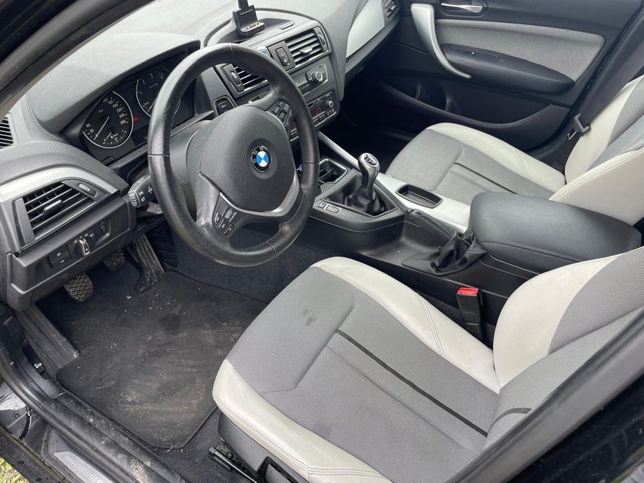 Srodek fotele siedzenia kanapa urban bmw f20 2012r pół skora boczki