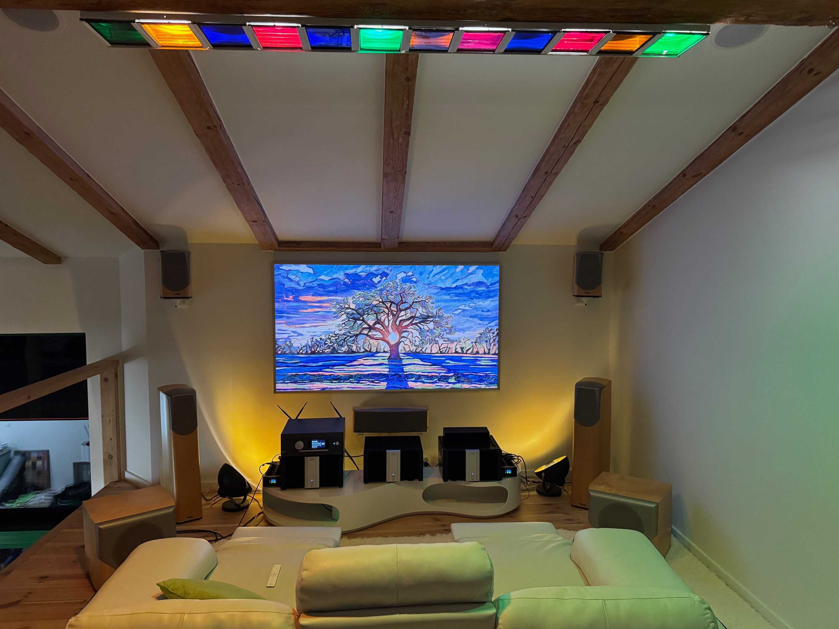 Piękna sofa Natuzzi telewizyjna z funkcją relax