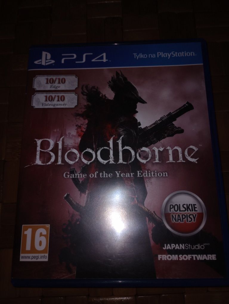 Sprzedam grę Bloodborne  na PS4 z polskimi napisami.