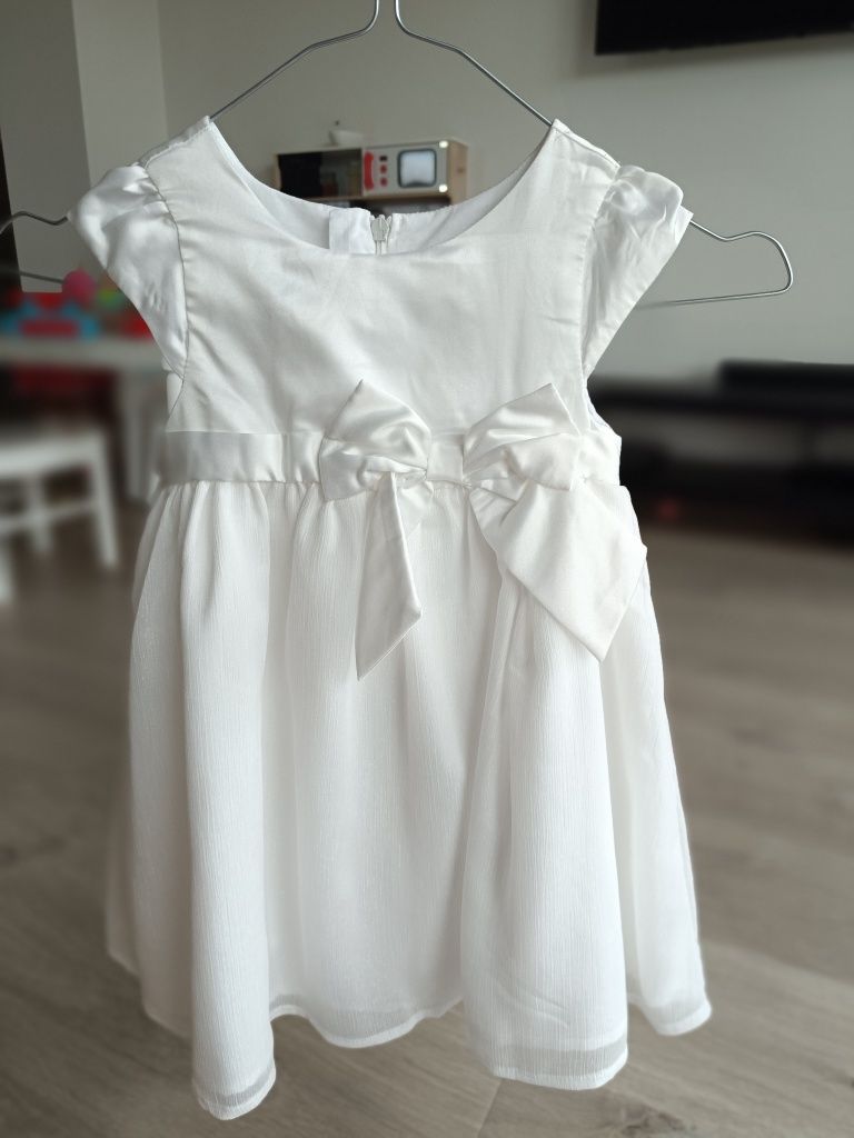 Sukienka biała rozmiar 92 smyk