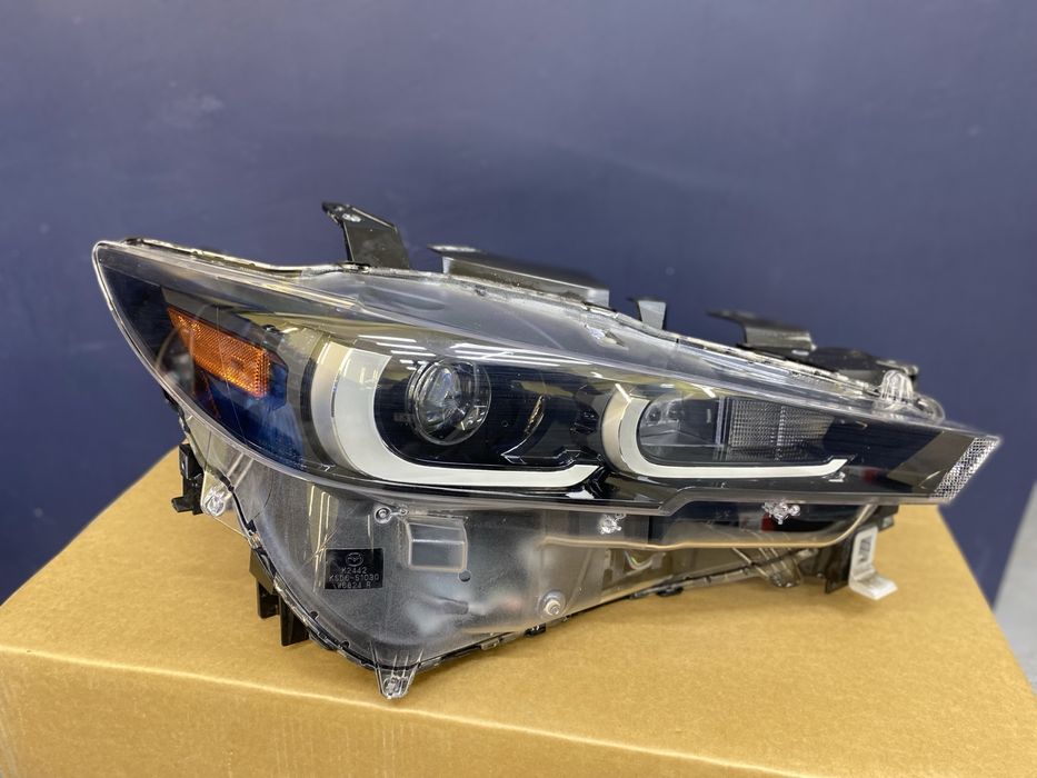 Права фара Мазда СХ-5 2022 року оригінал