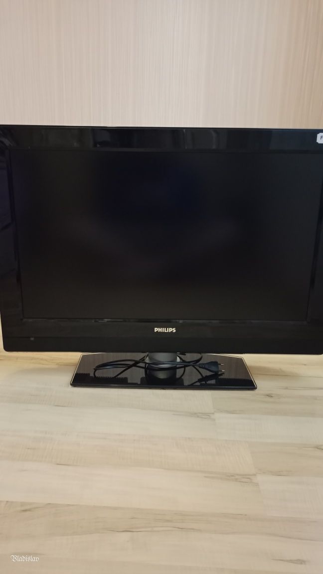 Продам телевизор philips 32 диагональ, рекомендую смотреть описание