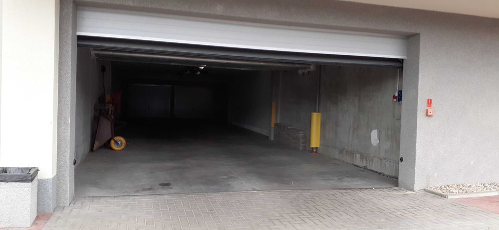 Wynajmę garaż 17 m2 Al. Jana Pawła II