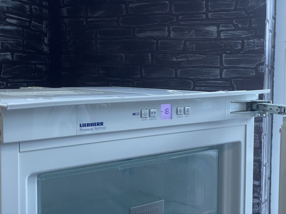 Вбудована Морозильна камера Liebherr IGN 1054 | Під стільницю 3 ящика