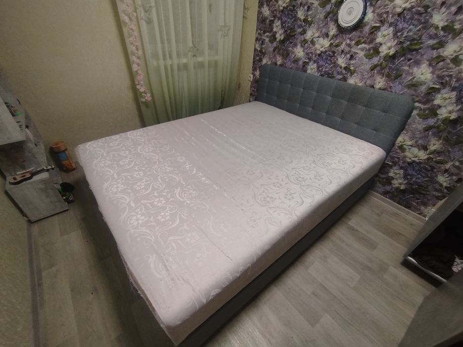 Ліжко двоспальне