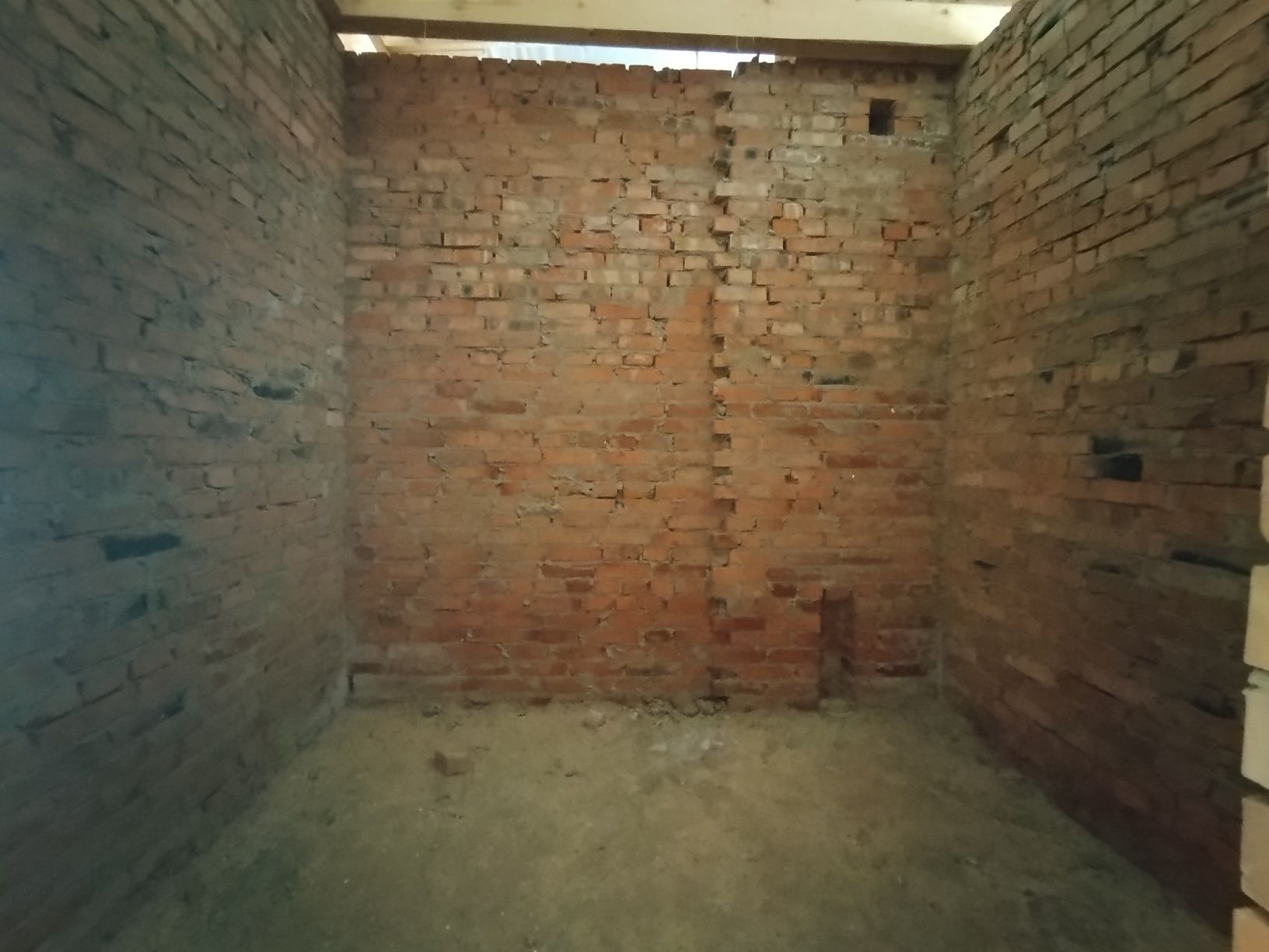 Продаж 1 поверхового таунхауса