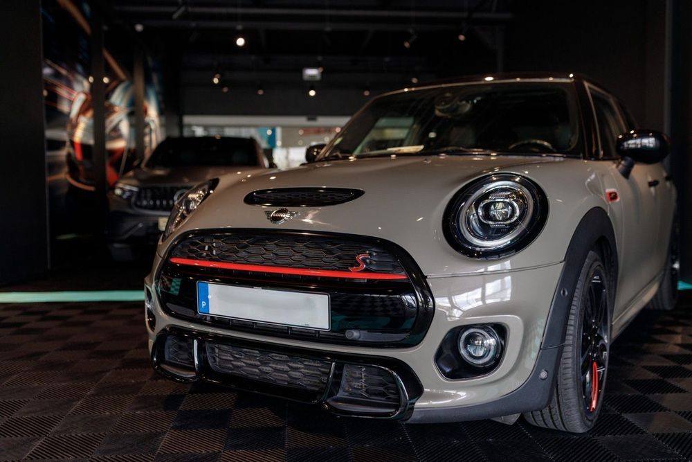 MINI 5 Portas Cooper S Aut. JCW
