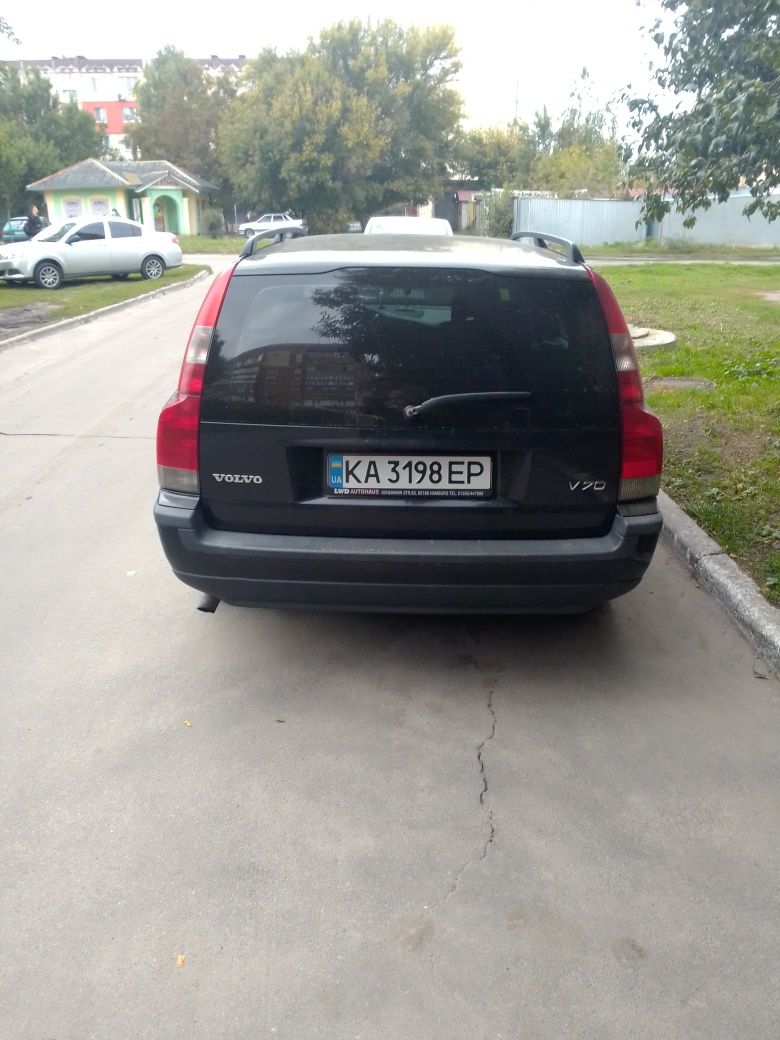 VOLVO V70 2003 року