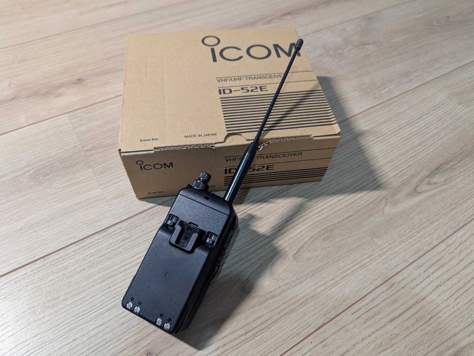 Radiotelefon Icom Id52e