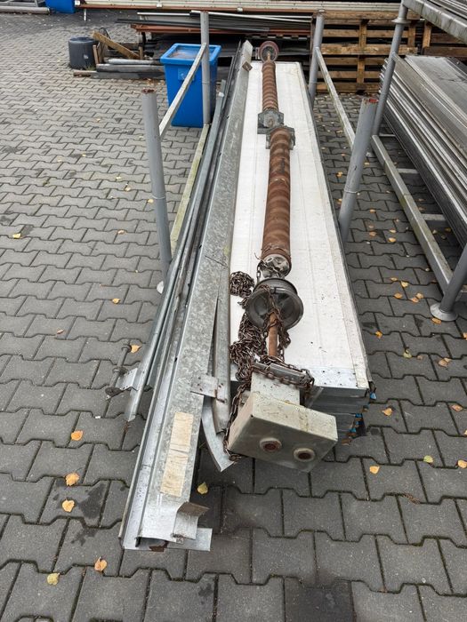 Brama 4.04x4.30 segmentowa panelowa warsztatowa