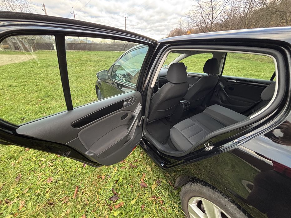 Volkswagen Golf 6 1,6 МРі бензин