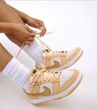 Жіночі кросівки Nike Dunk Low