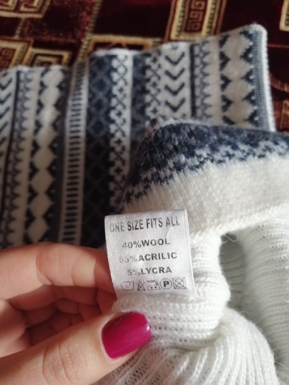 Продаётся шапка и шарф