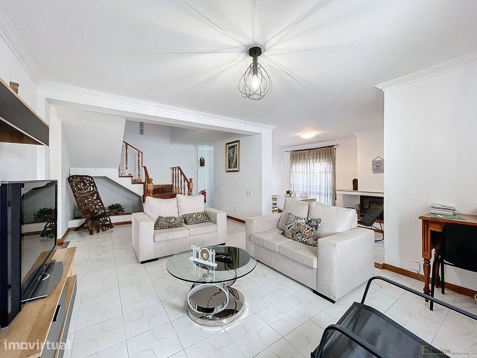 Moradia V4, para venda, em Terroso