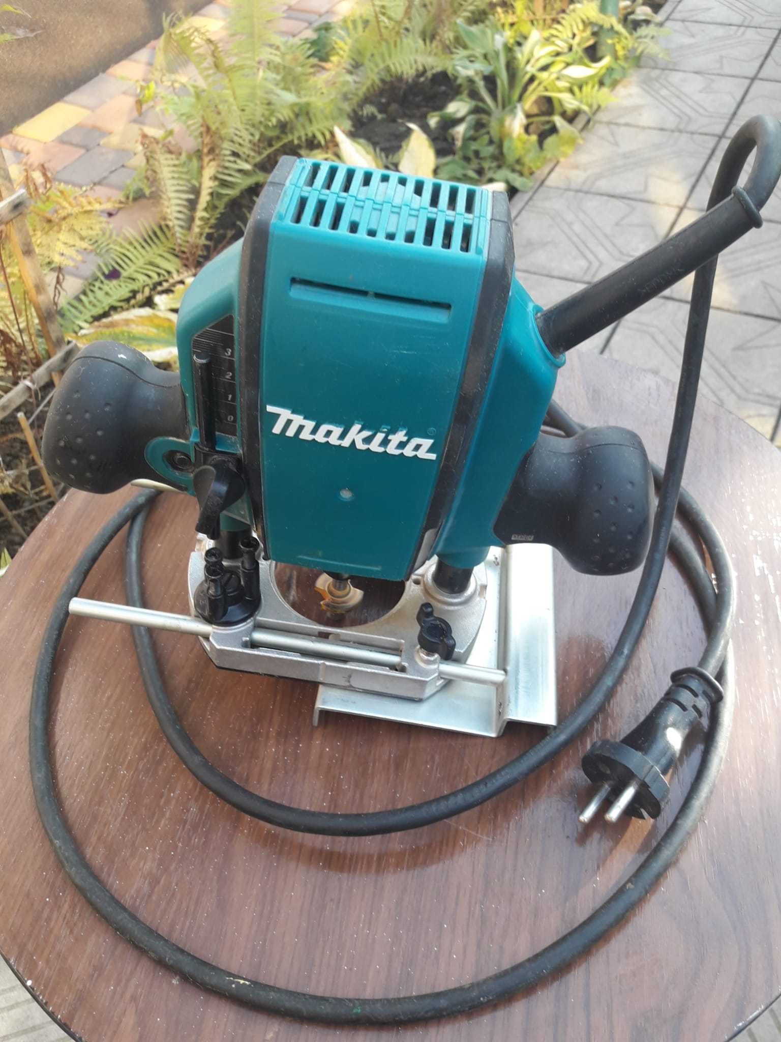 Продам Makita RP0900