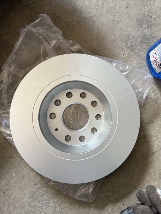 Тормозні диски VW Golf 5 універсал - задні